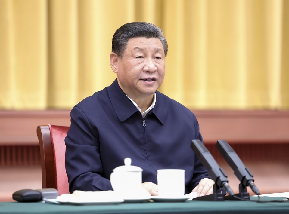 2024年3月20日下午，中共中央總書記、國(guó)家主席、中央軍委主席習(xí)近平在湖南省長(zhǎng)沙市主持召開新時(shí)代推動(dòng)中部地區(qū)崛起座談會(huì)并發(fā)表重要講話。新華社記者 鞠鵬 攝 