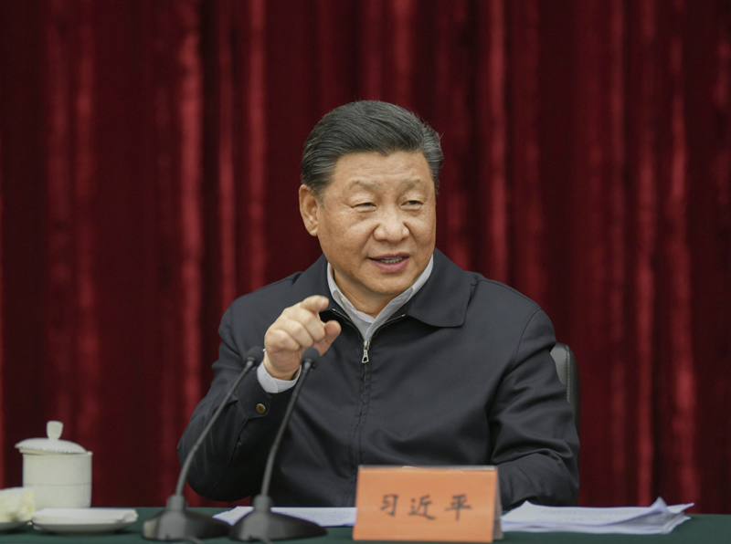 2019年4月15日至17日，中共中央總書記、國家主席、中央軍委主席習(xí)近平在重慶考察，并主持召開解決“兩不愁三保障”突出問題座談會。這是4月16日下午，習(xí)近平主持召開解決“兩不愁三保障”突出問題座談會并發(fā)表重要講話。新華社記者 謝環(huán)馳 攝