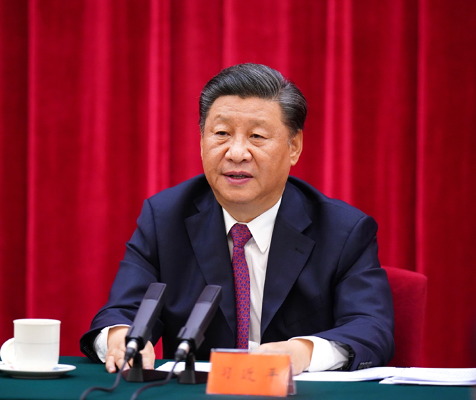 2020年9月3日下午，中共中央、國務(wù)院、中央軍委在北京人民大會堂舉行座談會，紀(jì)念中國人民抗日戰(zhàn)爭暨世界反法西斯戰(zhàn)爭勝利75周年。中共中央總書記、國家主席、中央軍委主席習(xí)近平出席座談會并發(fā)表重要講話。新華社記者 謝環(huán)馳 攝